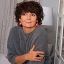 Pozłacany pierścień z owalnym czarnym agatem. CZARNY AGAT