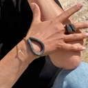 Pozłacana bransoletka z diamentowymi łańcuszkami. SPACER PO WINNICY