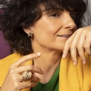 Kolczyki wkrętki z kształcie muszek z kryształkami. SŁODKI GRANAT