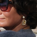 Pozłacane kolczyki z perłą i ażurową zawieszką. ROZWIANE MYŚLI