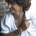 Pozłacane kolczyki z drobnymi perłami słodkowodnymi. TRZY SIOSTRY