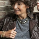 Krótki pozłacany naszyjnik z szarymi kryształami. MARTINI