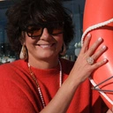 Złocony pierścień z okrągłym różowym kwarcem. RÓŻOWE PASTELE