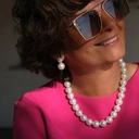 Krótki naszyjnik z białych szklanych pereł Majorka. BIAŁY BRZASK 