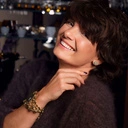 Małe złocone kolczyki z perłą i białymi kryształkami. CIEPŁY LÓD