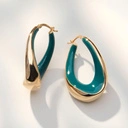 Owalne pozłacane kolczyki z zielonym akcentem. ZIELONE USTRONIE
