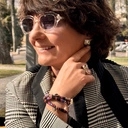 Elegancki pierścionek z szarym i różowym kryształkiem. MALINOWE SNY