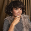 Oryginalny, otwarty pierścień wysadzany kryształkami. DWA PLUS DWA