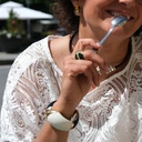 Sztywny naszyjnik z dwiema głowami żyraf z cyrkoniami. LUSTRZANE ODBICIE