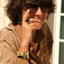 Pozłacane kolczyki wiszące z czarnym fasetowanym kryształem. CZARNA ETNA