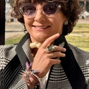 Regulowany pierścień z ciemnoszarym kryształkiem. MAM TO COŚ