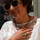 Sztywny pozłacany naszyjnik z głowami żyraf z cyrkoniami. DŁUUUGA SZYJA