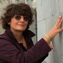 Naszyjnik z czarnych i złoconych koralików z gwiazdką. LA ESTRELLA DEL LEON