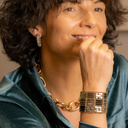 FUERZA EN LA SENCILLES. Collar de cadena sobredorada