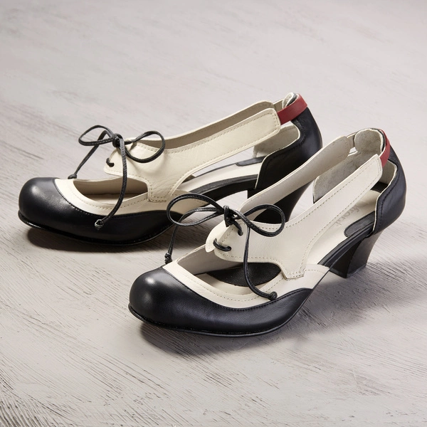 Czółenka wiązane na niskim obcasie r 38. CHICAGO