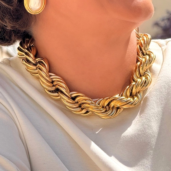 Pozłacany naszyjnik z przeplatających się rurek. MOKRA WŁOSZKA