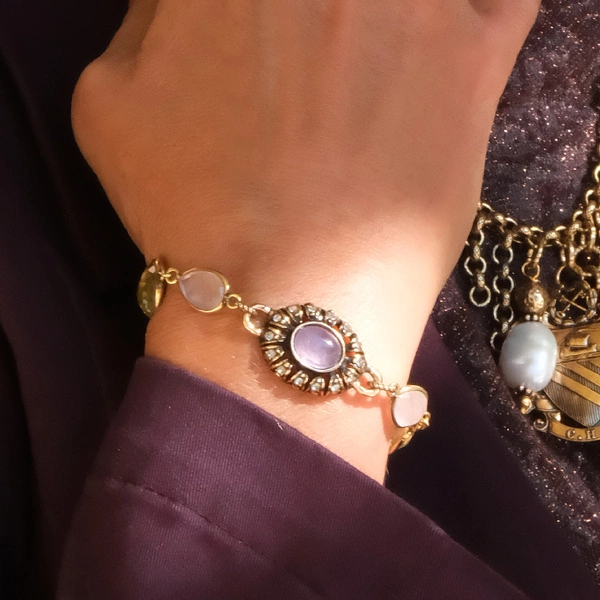 Złocona bransoletka z ametystami i cyrkoniami. WŁÓŻ LILA RÓŻ