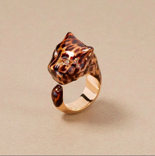 Emaliowany w całości pierścionek z głową jaguara. DZIKI LĄD 