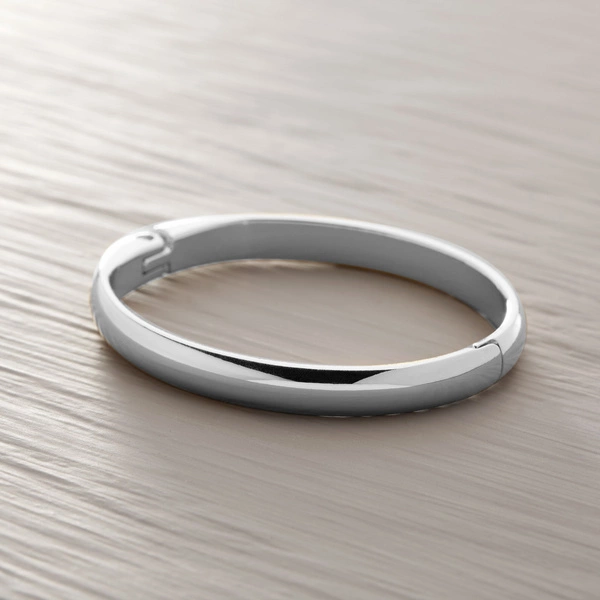 Sztywna srebrzona bransoletka w minimalistycznym stylu. TWOJE MINIMUM