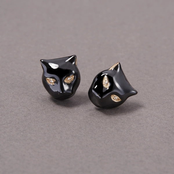 Kolczyki wkrętki z emaliowaną głową pantery. CZARNA PANTERA